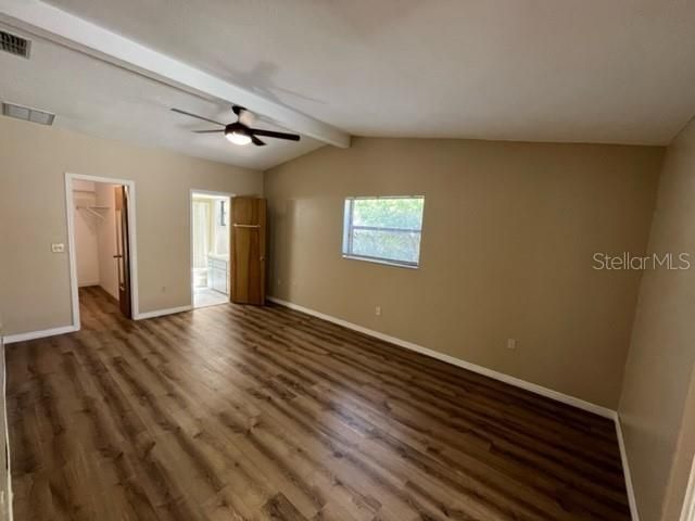 Recently Rented: $1,995 (3 beds, 2 baths, 1670 Square Feet)