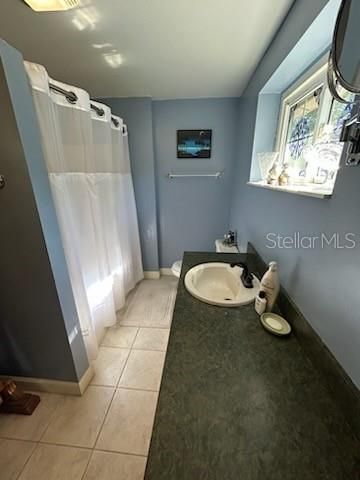 Recently Sold: $350,000 (3 beds, 2 baths, 1705 Square Feet)