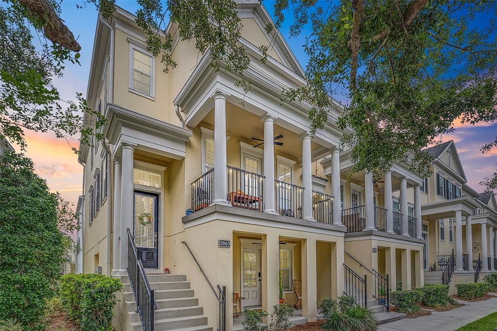 Recently Sold: $725,000 (3 beds, 3 baths, 2113 Square Feet)