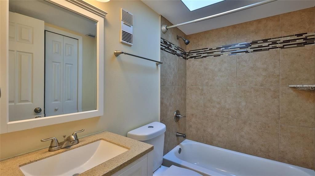 Недавно арендовано: $2,000 (2 спален, 2 ванн, 1408 Квадратных фут)