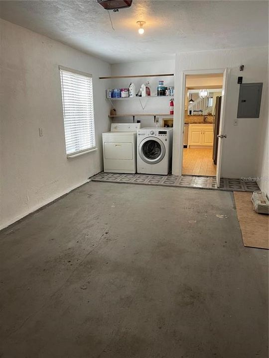 Recently Rented: $2,000 (2 beds, 2 baths, 1408 Square Feet)