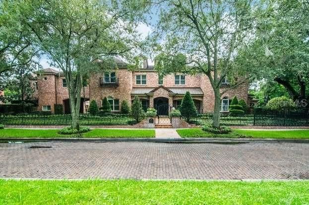 Recently Sold: $10,000,000 (6 beds, 7 baths, 15999 Square Feet)