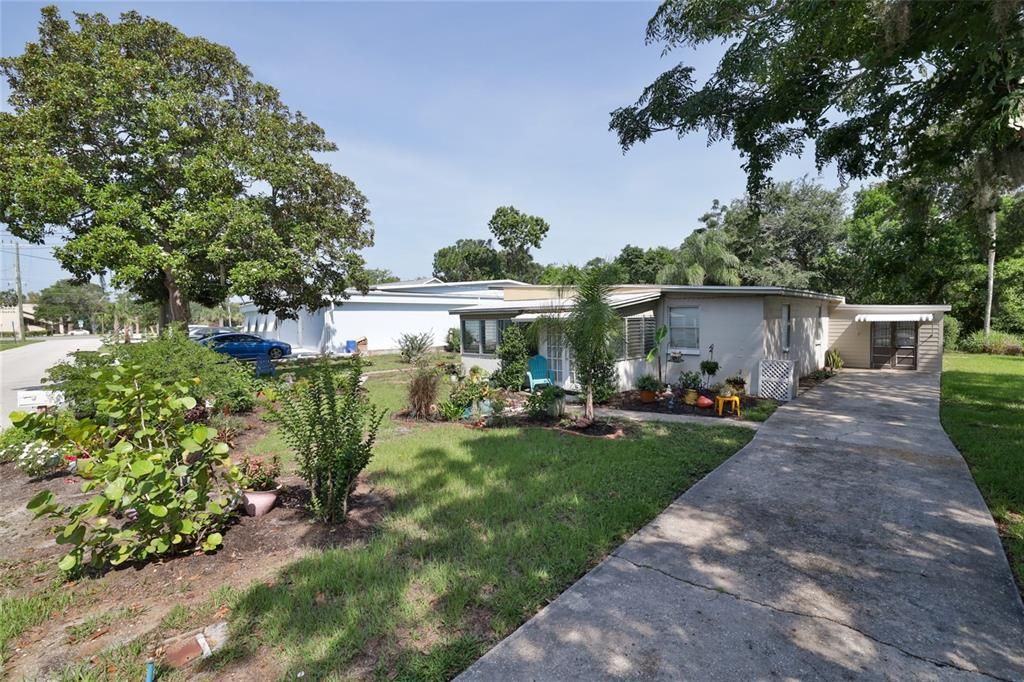 Recently Sold: $300,000 (3 beds, 2 baths, 1800 Square Feet)