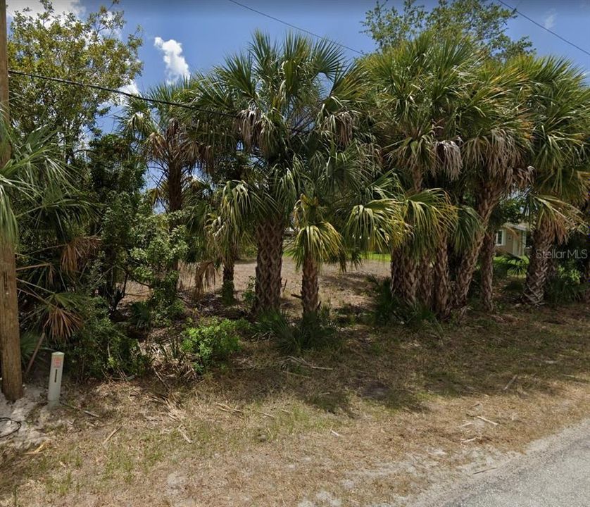 Active With Contract: $115,000 (0.23 acres)