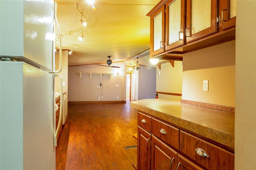 Recently Sold: $119,000 (3 beds, 2 baths, 1404 Square Feet)