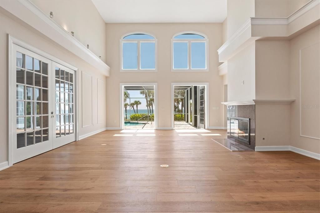 Recently Sold: $4,695,000 (4 beds, 5 baths, 5312 Square Feet)