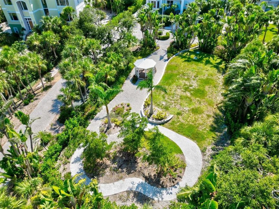 Recently Sold: $4,695,000 (4 beds, 5 baths, 5312 Square Feet)