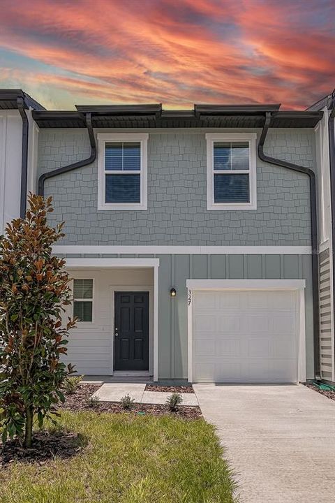 Recently Rented: $2,050 (3 beds, 2 baths, 1404 Square Feet)