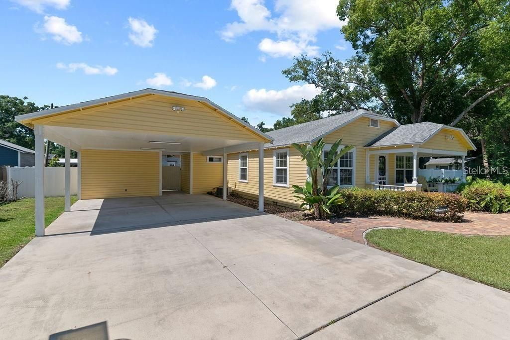 Recently Sold: $460,000 (3 beds, 2 baths, 1273 Square Feet)