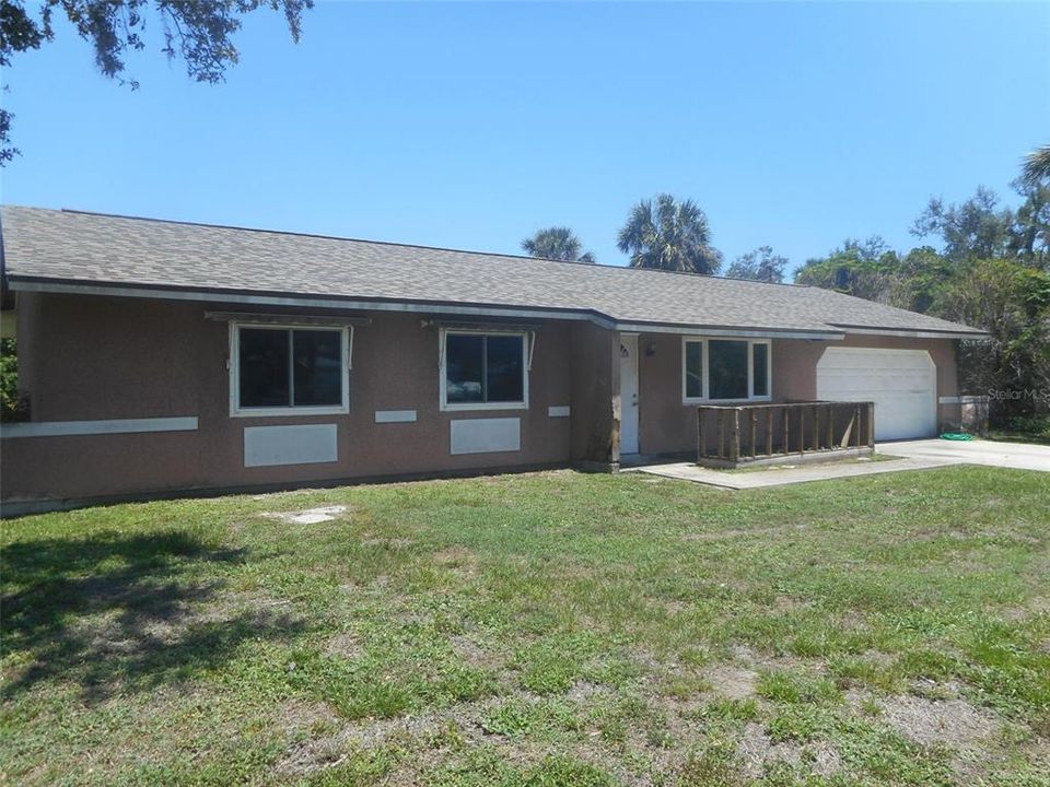 Recently Sold: $135,000 (3 beds, 2 baths, 1204 Square Feet)