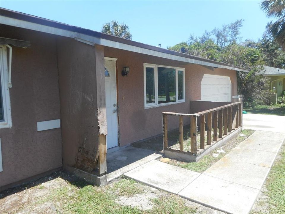 Recently Sold: $135,000 (3 beds, 2 baths, 1204 Square Feet)