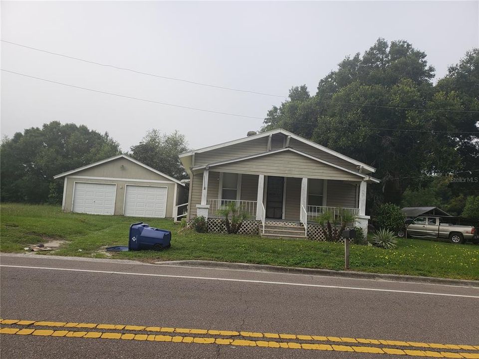 Recently Sold: $169,000 (3 beds, 2 baths, 1431 Square Feet)