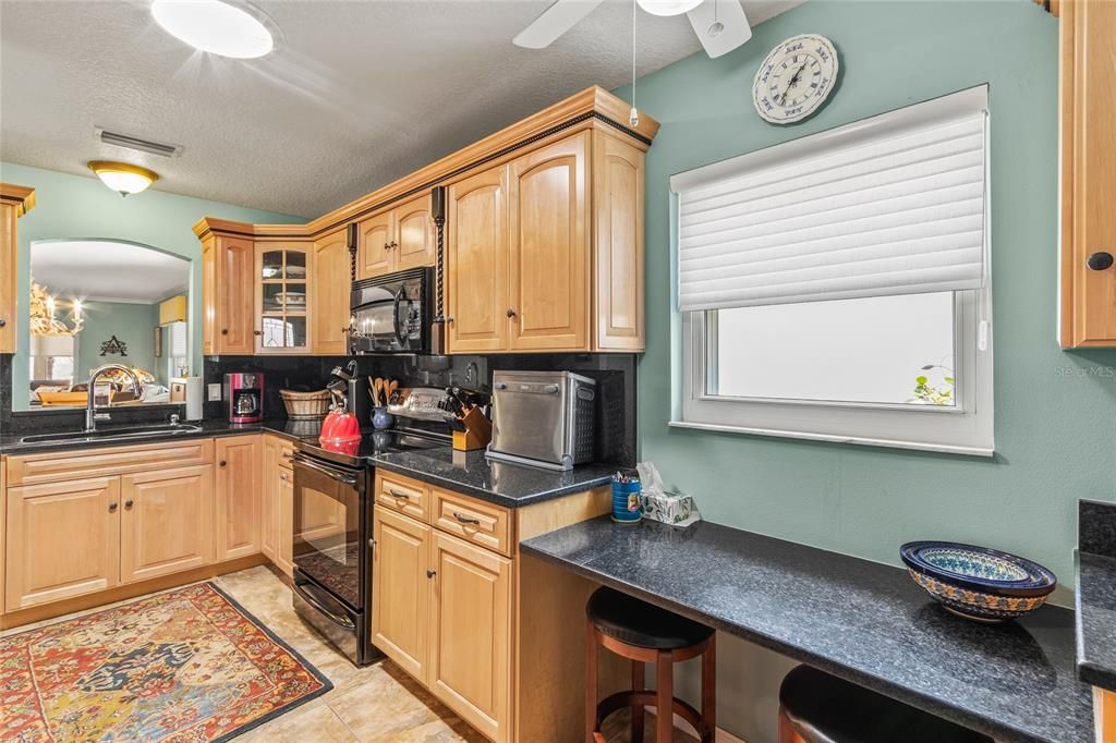 Recently Sold: $359,899 (2 beds, 2 baths, 1319 Square Feet)