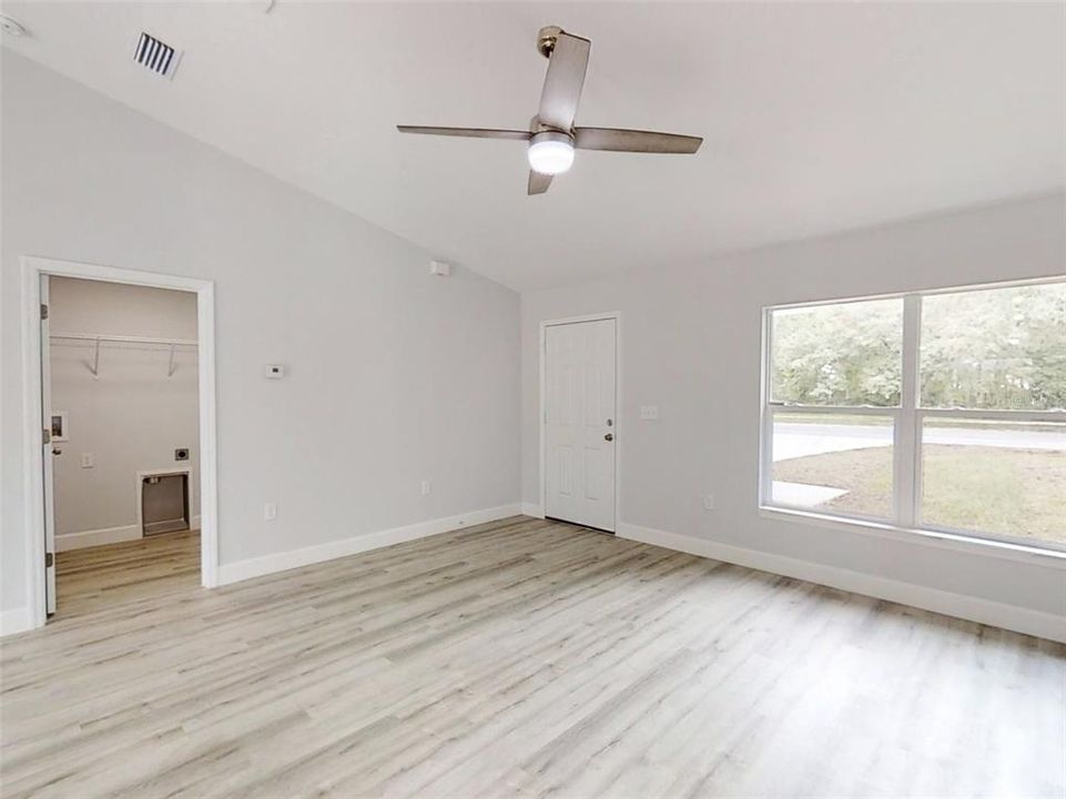 Recently Rented: $1,650 (3 beds, 2 baths, 1267 Square Feet)