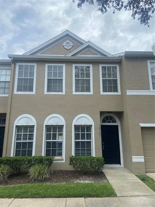 Recently Rented: $2,275 (3 beds, 2 baths, 1232 Square Feet)