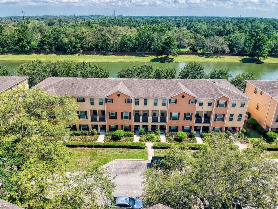 Recently Sold: $360,000 (3 beds, 2 baths, 2163 Square Feet)