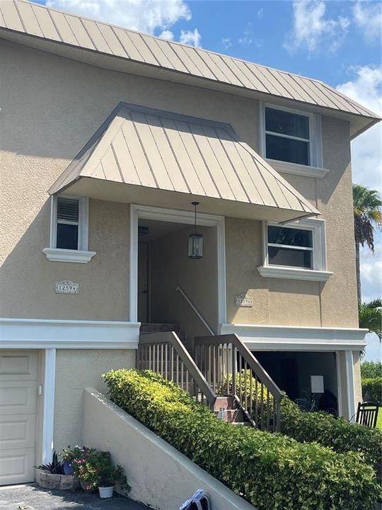 Recently Sold: $545,000 (2 beds, 2 baths, 1315 Square Feet)