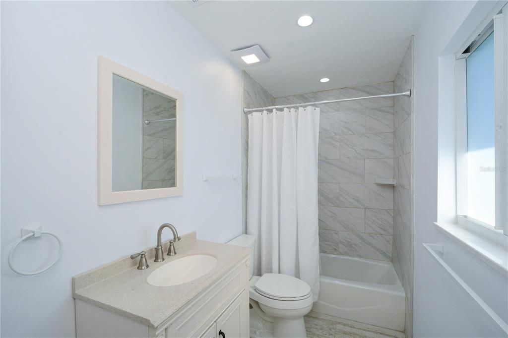 最近租的: $4,000 (3 贝兹, 3 浴室, 1750 平方英尺)