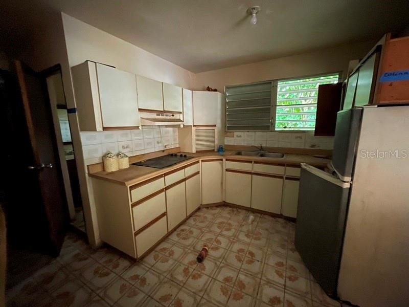 Vendido Recientemente: $94,000 (0 camas, 0 baños, 1977 Pies cuadrados)