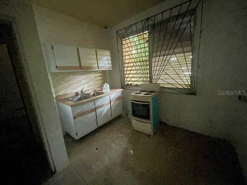 Vendido Recientemente: $94,000 (0 camas, 0 baños, 1977 Pies cuadrados)