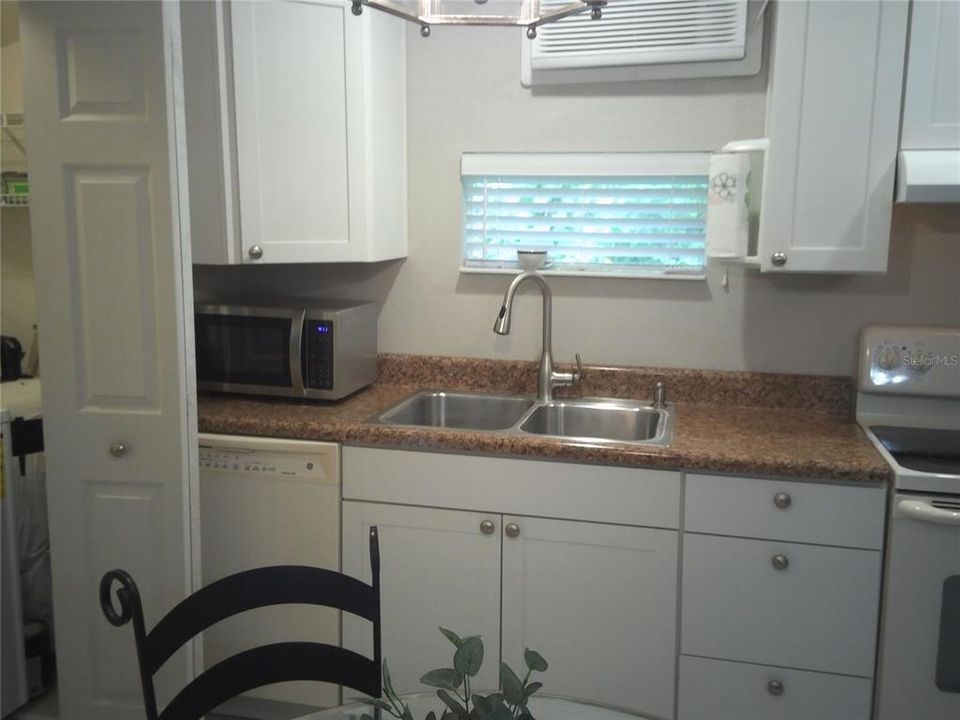 Recently Rented: $1,000 (1 beds, 1 baths, 400 Square Feet)