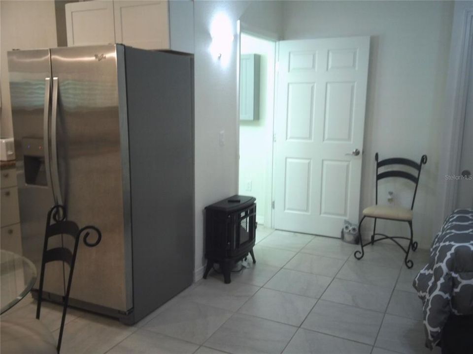 Recently Rented: $1,000 (1 beds, 1 baths, 400 Square Feet)