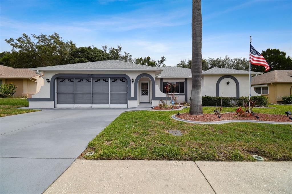 Recently Sold: $325,000 (3 beds, 2 baths, 1329 Square Feet)