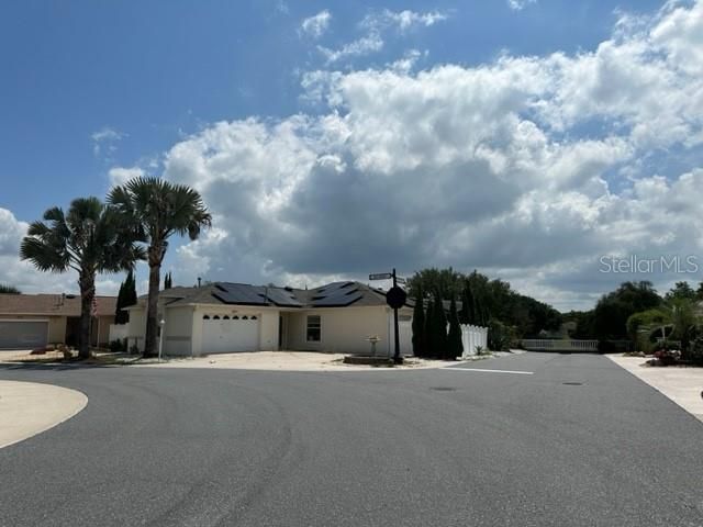 Recently Sold: $275,000 (2 beds, 3 baths, 1533 Square Feet)