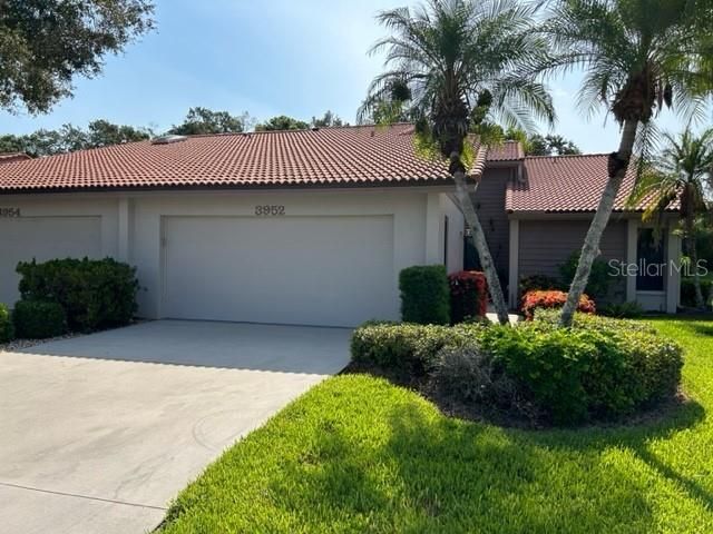 Recently Sold: $368,000 (2 beds, 2 baths, 1720 Square Feet)