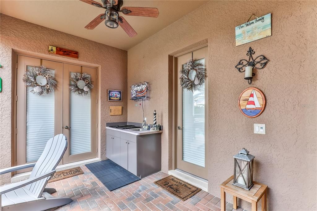 Recently Sold: $650,000 (4 beds, 3 baths, 2788 Square Feet)