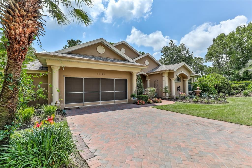 Recently Sold: $650,000 (4 beds, 3 baths, 2788 Square Feet)