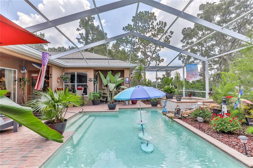 Recently Sold: $650,000 (4 beds, 3 baths, 2788 Square Feet)