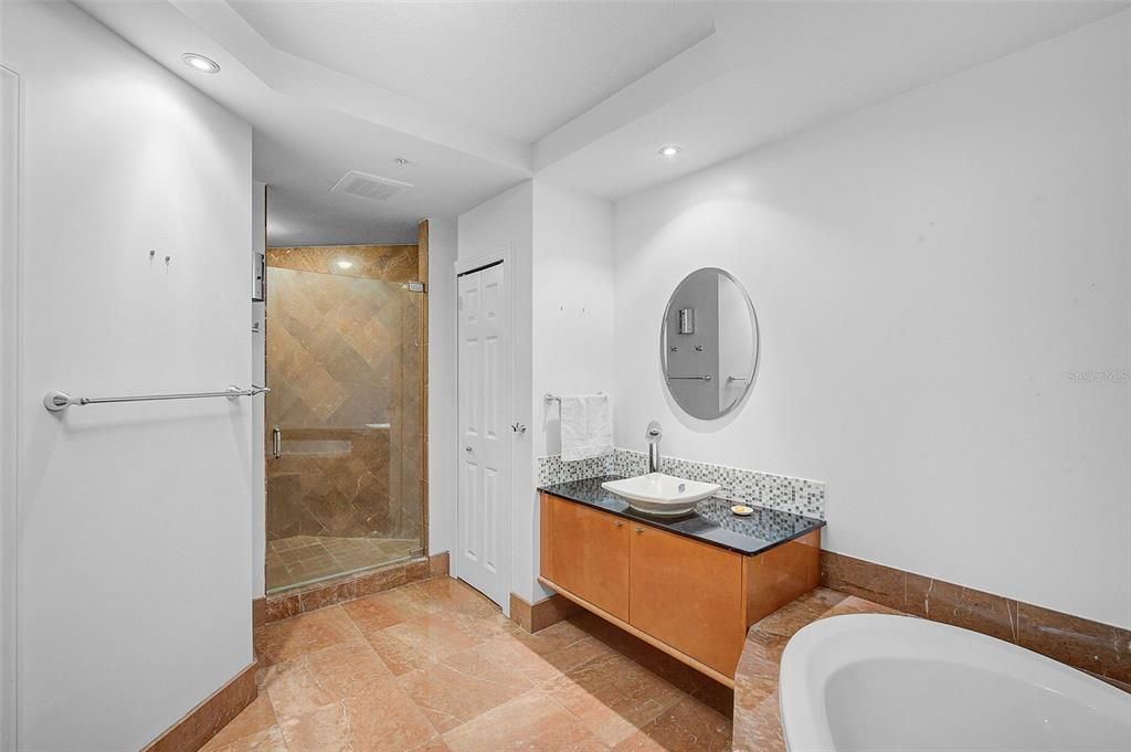 For Sale: $749,000 (3 beds, 3 baths, 3147 Square Feet)