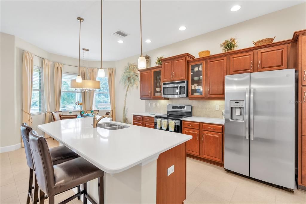 Recently Sold: $450,000 (2 beds, 2 baths, 1917 Square Feet)