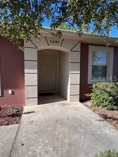 Recently Rented: $1,675 (2 beds, 2 baths, 1000 Square Feet)
