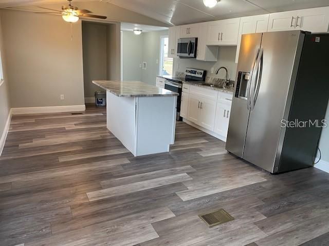 Recently Rented: $1,200 (2 beds, 1 baths, 1260 Square Feet)