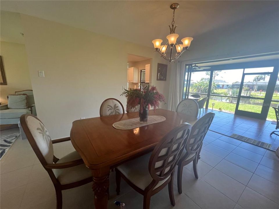 Active With Contract: $1,950 (3 beds, 2 baths, 1776 Square Feet)