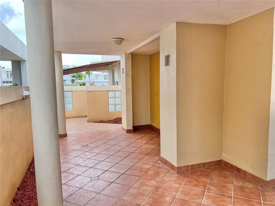 Vendido Recientemente: $239,900 (4 camas, 2 baños, 1758 Pies cuadrados)