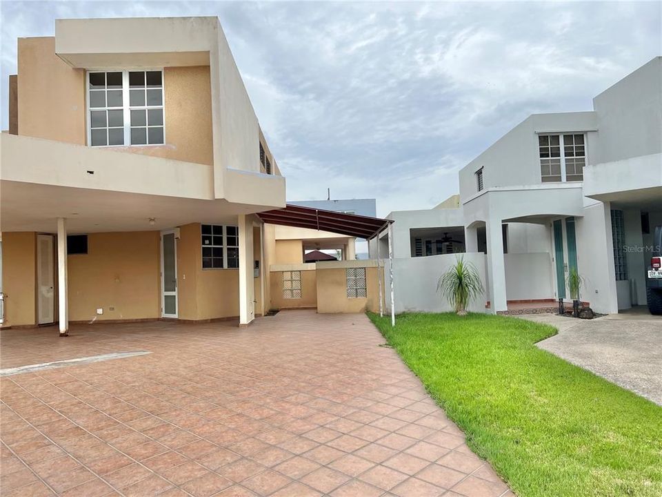 Vendido Recientemente: $239,900 (4 camas, 2 baños, 1758 Pies cuadrados)