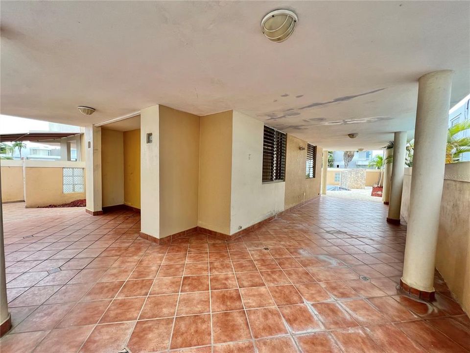 Vendido Recientemente: $239,900 (4 camas, 2 baños, 1758 Pies cuadrados)