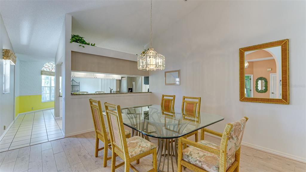 Recently Sold: $515,000 (2 beds, 2 baths, 1936 Square Feet)