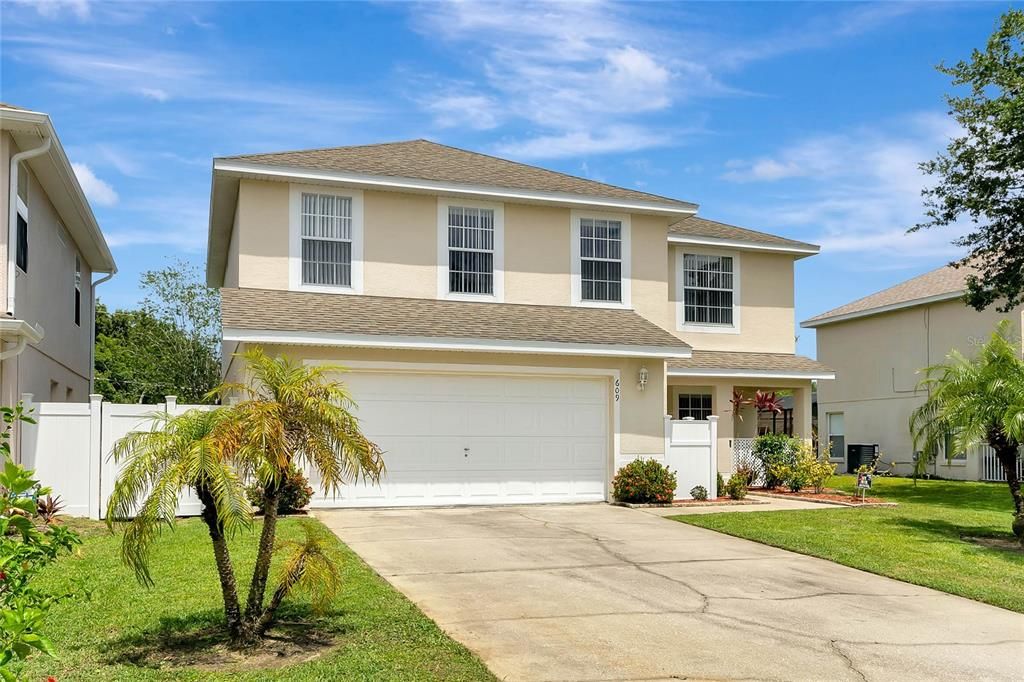 Recently Sold: $445,000 (4 beds, 2 baths, 2141 Square Feet)