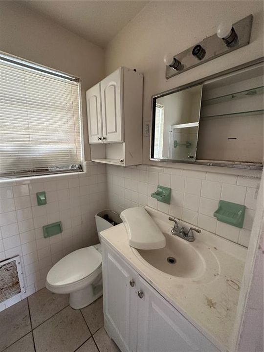 Vendido Recientemente: $130,000 (3 camas, 2 baños, 1743 Pies cuadrados)