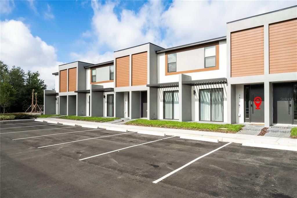 Recently Sold: $246,950 (3 beds, 3 baths, 1361 Square Feet)
