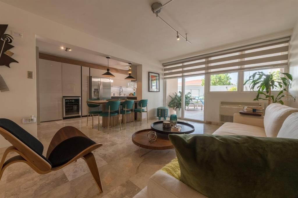 Recently Sold: $675,000 (2 beds, 2 baths, 2225.3 Square Feet)