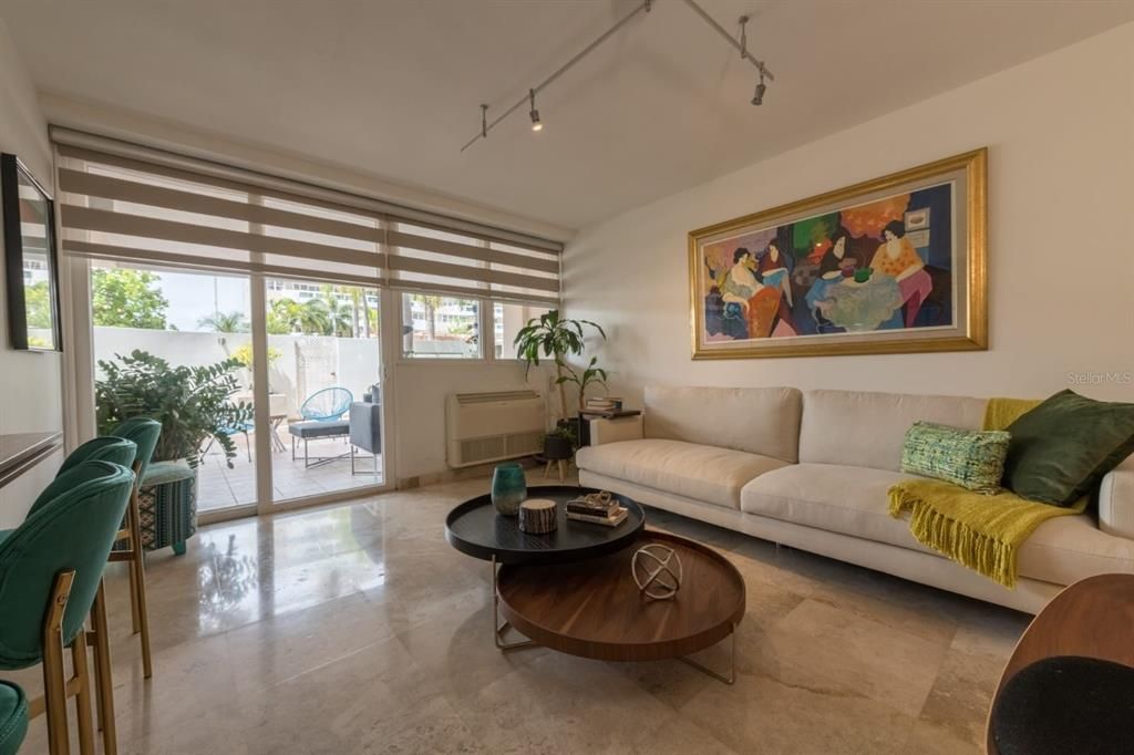 Recently Sold: $675,000 (2 beds, 2 baths, 2225.3 Square Feet)