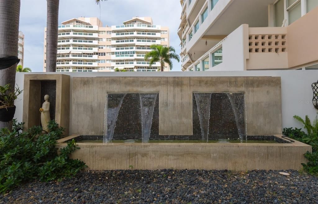 Wall Water Fountain