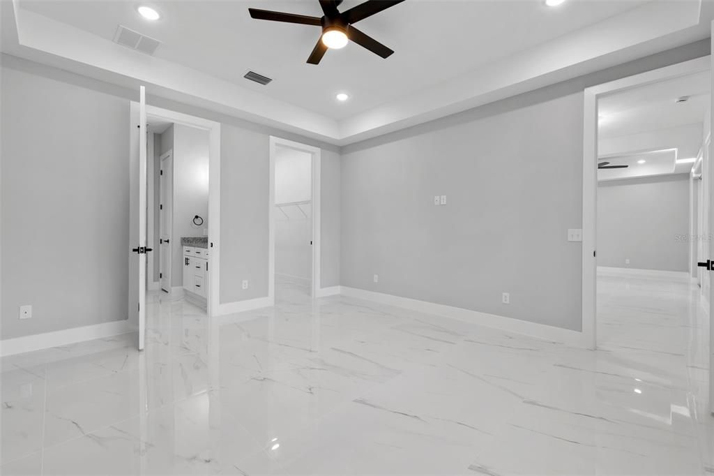 Master Bedroom - Oversized walk in closet