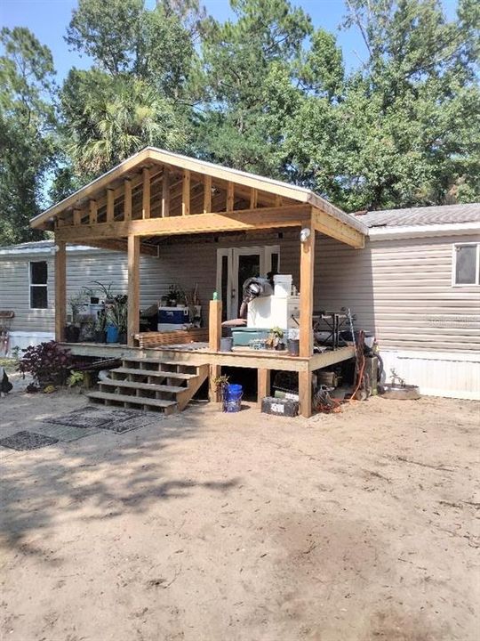 Recently Sold: $159,900 (3 beds, 2 baths, 1620 Square Feet)