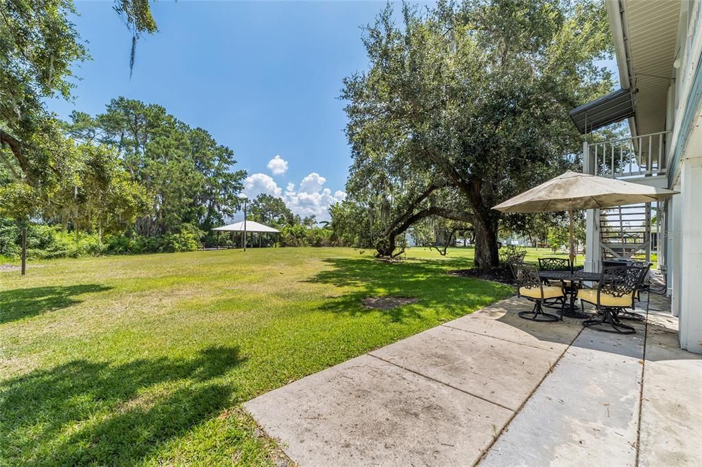 Recently Sold: $549,000 (3 beds, 2 baths, 2571 Square Feet)